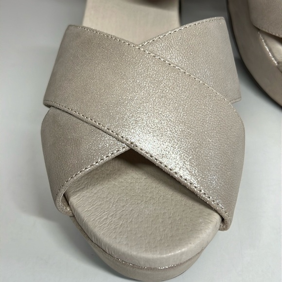 Chocolat Blu Ginny Chunky Heel Sandals Champagne Women’s Size US 8.5 - Picture 2 of 16